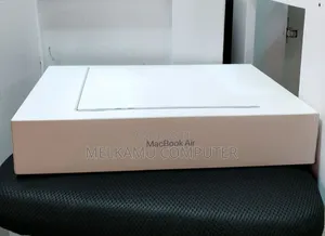 New Laptop Apple MacBook Air 2025 M4 16GB Apple M4 SSD 512GB