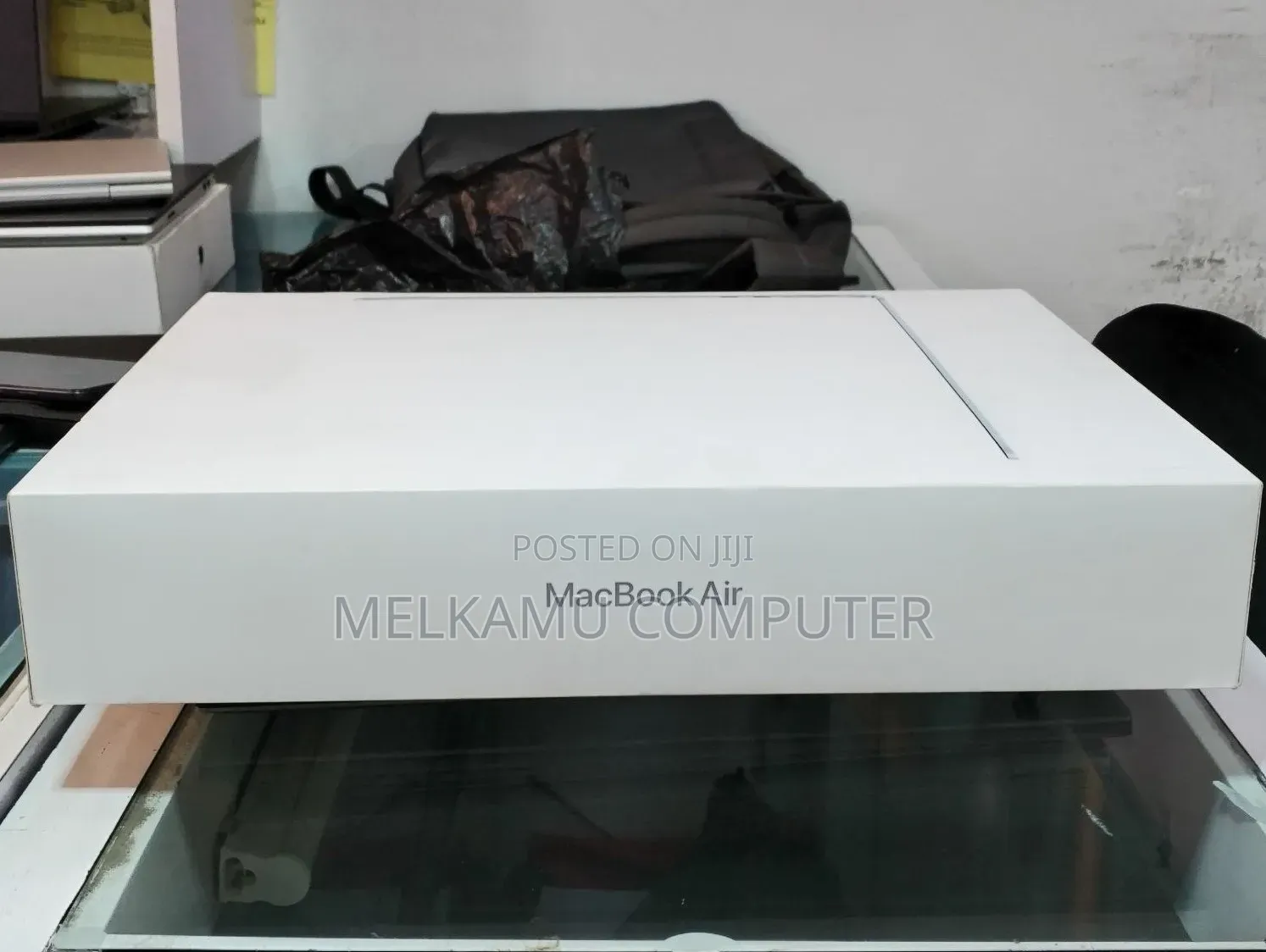 New Laptop Apple MacBook Air 2025 M4 16GB Apple M4 SSD 512GB