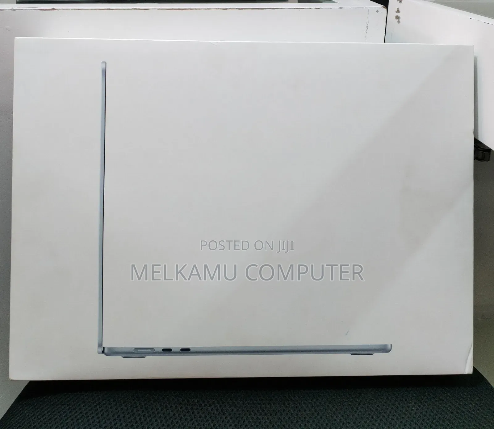 New Laptop Apple MacBook Air 2025 M4 16GB Apple M4 SSD 512GB