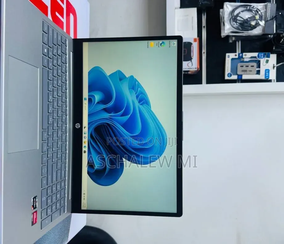 New Laptop HP Stream Notebook 8GB AMD Ryzen 5 SSD 512GB