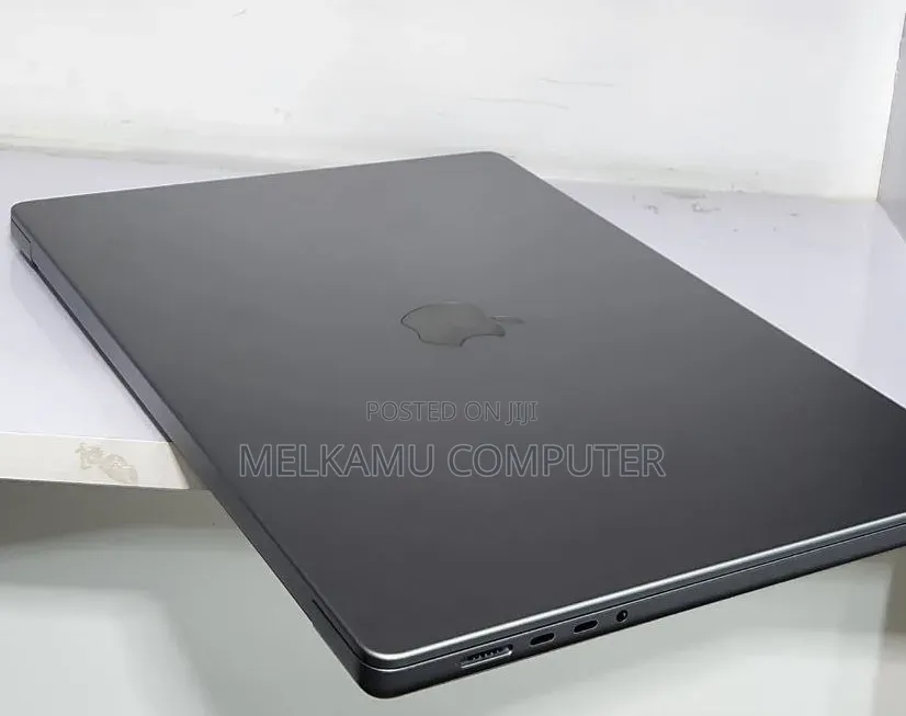 New Laptop Apple MacBook Pro 2021 M1 32GB Apple M1 SSD 512GB