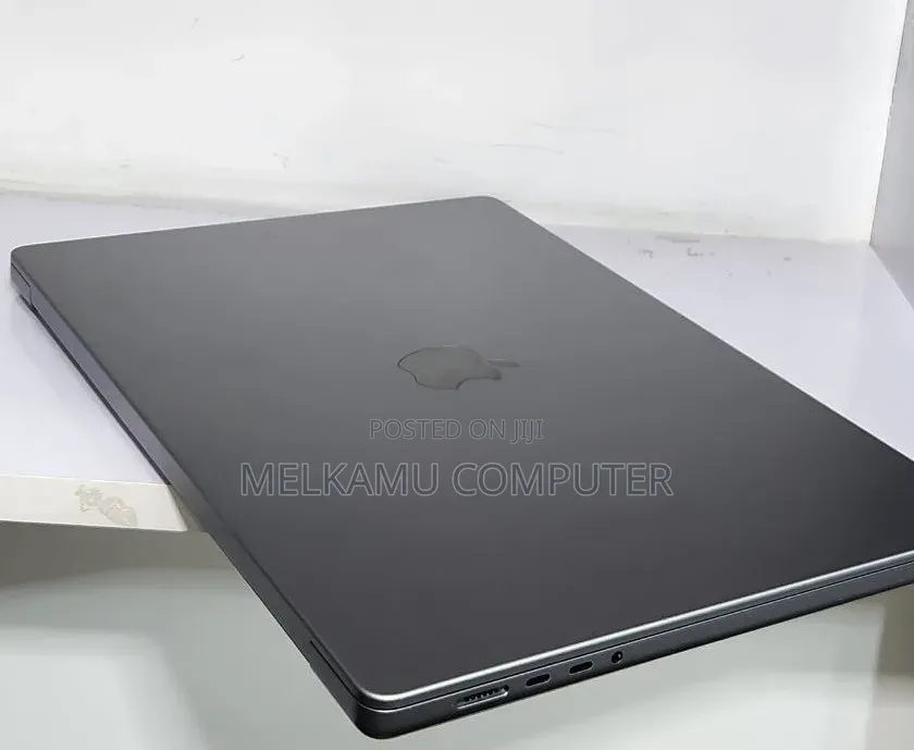 New Laptop Apple MacBook Pro 2021 M1 32GB Apple M1 SSD 512GB