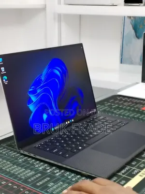 New Laptop Dell XPS 15 16GB Intel Core i7 SSD 512GB