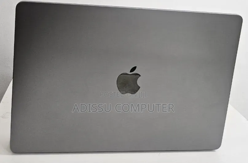 New Laptop Apple MacBook Air 2024 M3 8GB Apple M3 SSD 512GB