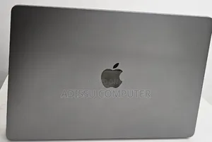 New Laptop Apple MacBook Air 2024 M3 8GB Apple M3 SSD 512GB
