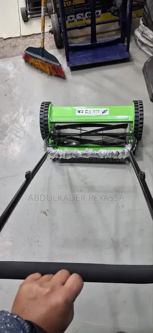 Manual Grass Cutter