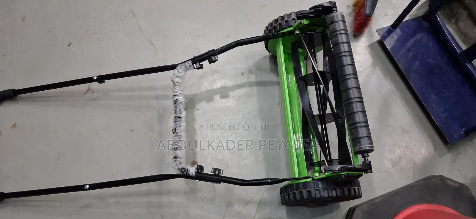 Manual Grass Cutter