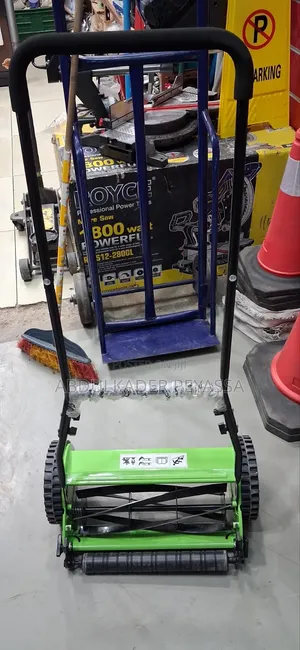 Manual Grass Cutter