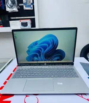 New Laptop HP Stream Notebook 16GB Intel Core i7 SSD 1T