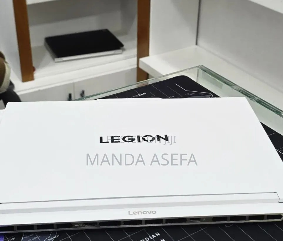 New Laptop Lenovo Legion 7 32GB Intel Core Ultra 7 SSD 1T