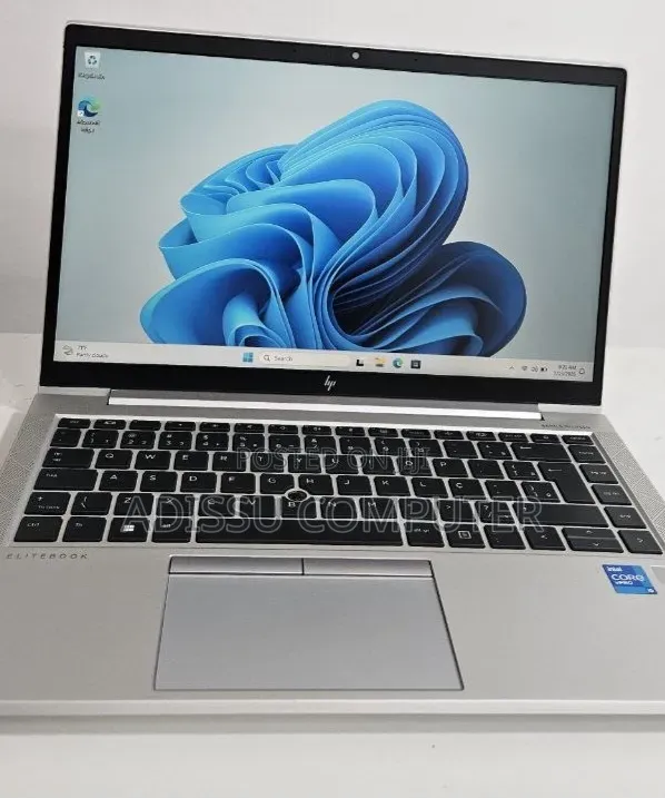 New Laptop HP EliteBook 840 G8 16GB Intel Core i5 SSD 512GB