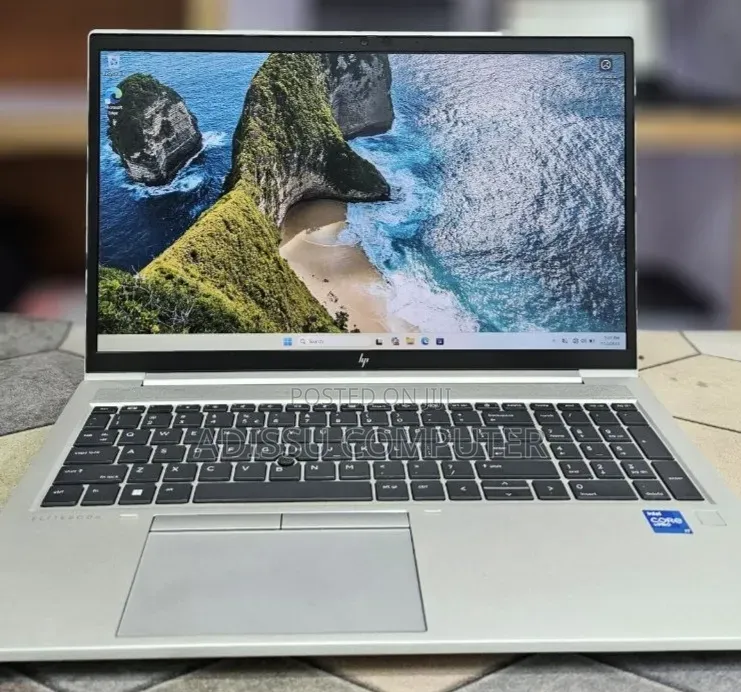 New Laptop HP EliteBook 850 G8 16GB Intel Core i7 SSD 512GB