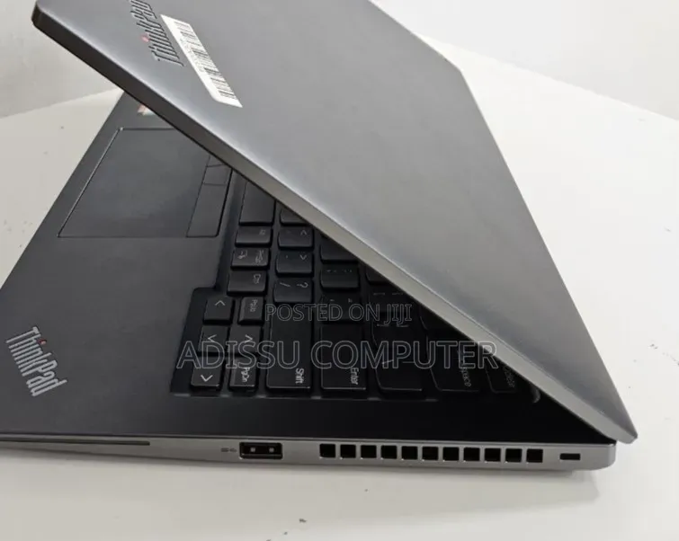 New Laptop Lenovo ThinkPad T14s G4 16GB Intel Core i7 SSD 512GB