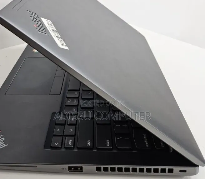 New Laptop Lenovo ThinkPad T14s G4 16GB Intel Core i7 SSD 512GB