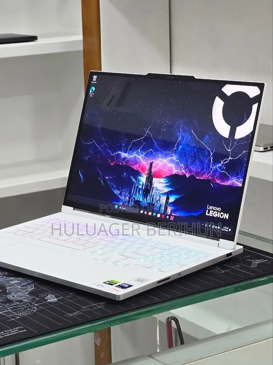 New Laptop Lenovo Legion 7 32GB Intel Core Ultra 7 SSD 1T