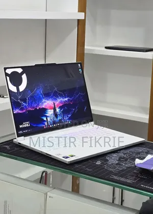New Laptop Lenovo Legion 7 32GB Intel Core Ultra 7 SSD 1T
