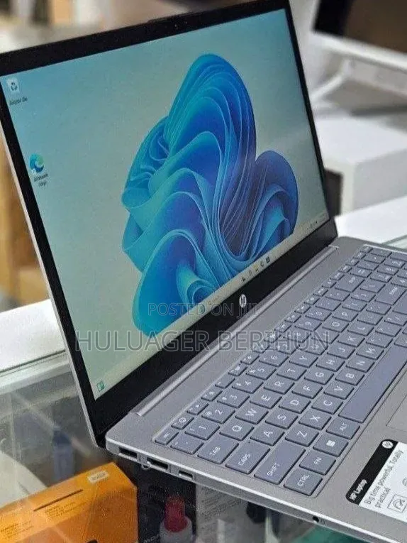 New Laptop HP Stream Notebook 16GB Intel Core i5 SSD 256GB
