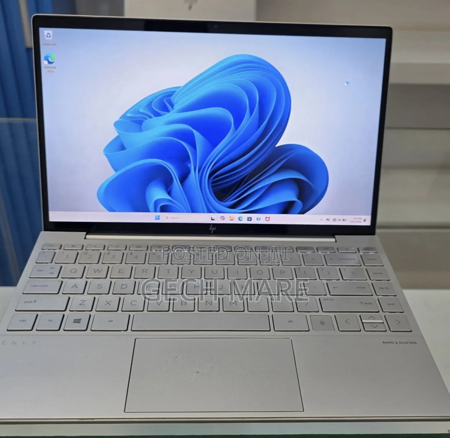 New Laptop HP Envy x360 16GB Intel Core i5 SSD 512GB