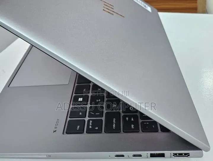 New Laptop HP ZBook 14 16GB Intel Core i7 SSD 512GB