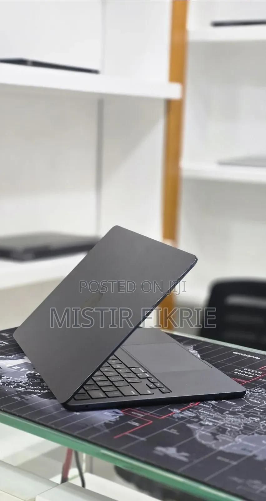 New Laptop Apple MacBook Air 2022 M2 8GB Intel Core Ultra 7 SSD 256GB
