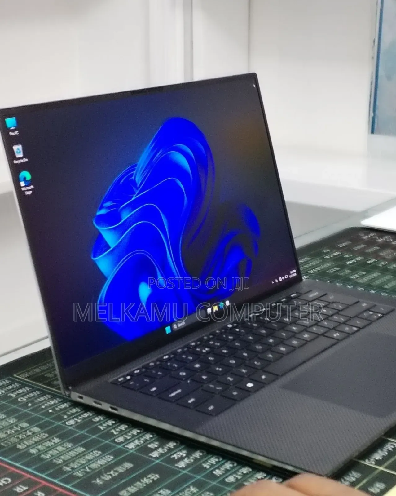 New Laptop Dell XPS 15 9500 16GB Intel Core i7 SSD 512GB