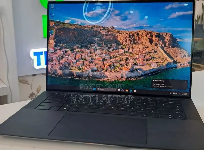 New Laptop Dell Precision 5560 16GB Intel Core i7 SSD 512GB