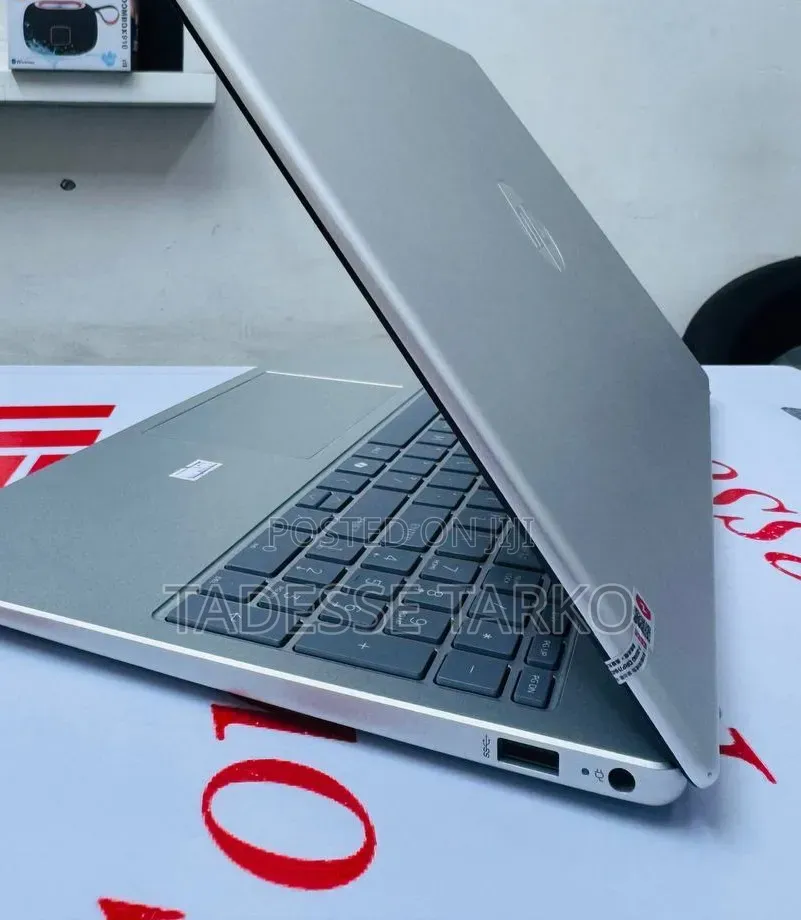 New Laptop HP Stream Notebook 16GB Intel Core i7 SSD 1T