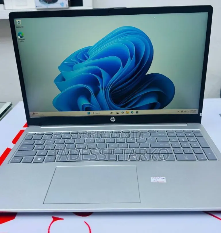 New Laptop HP Stream Notebook 16GB Intel Core i7 SSD 1T