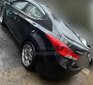 Hyundai Avante 2013 Brown