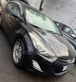 Hyundai Avante 2013 Brown