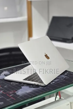 New Laptop Apple MacBook Pro 2019 16GB Apple M1 Pro SSD 512GB