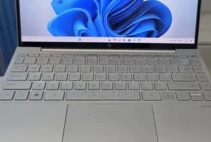 New Laptop HP Envy 13 8GB Intel Core i5 SSD 512GB
