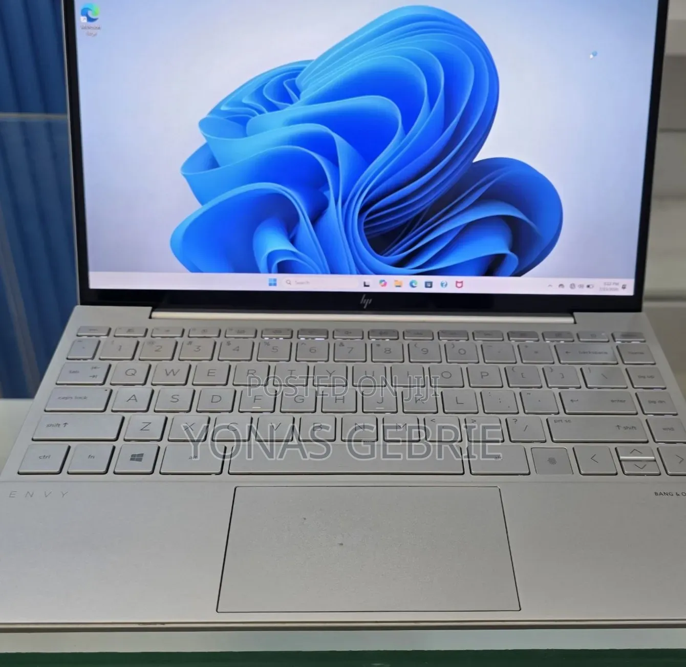 New Laptop HP Envy 13 8GB Intel Core i5 SSD 512GB