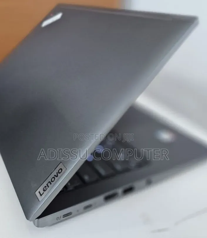 New Laptop Lenovo ThinkPad T14s G4 16GB Intel Core i7 SSD 512GB