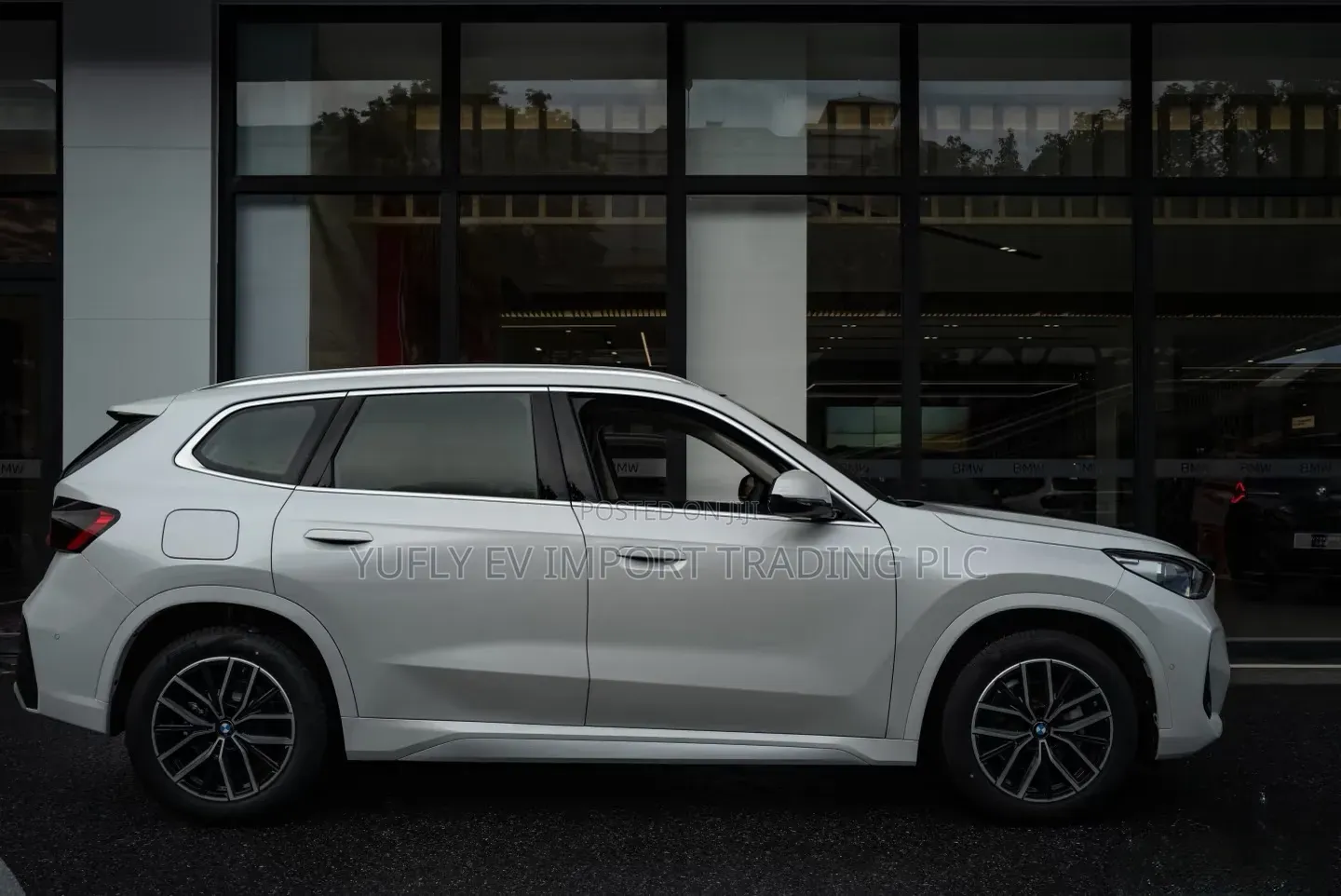BMW iX 2025 White