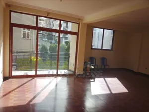 5bdrm House in G+3 House 🏠, Bole for rent