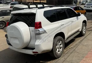 Toyota Land Cruiser Prado 2011 White