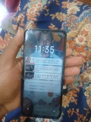 Itel A06 64 GB Black