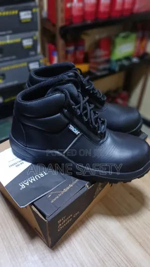 Safety Shoe Lightweight, Slip Resistance,