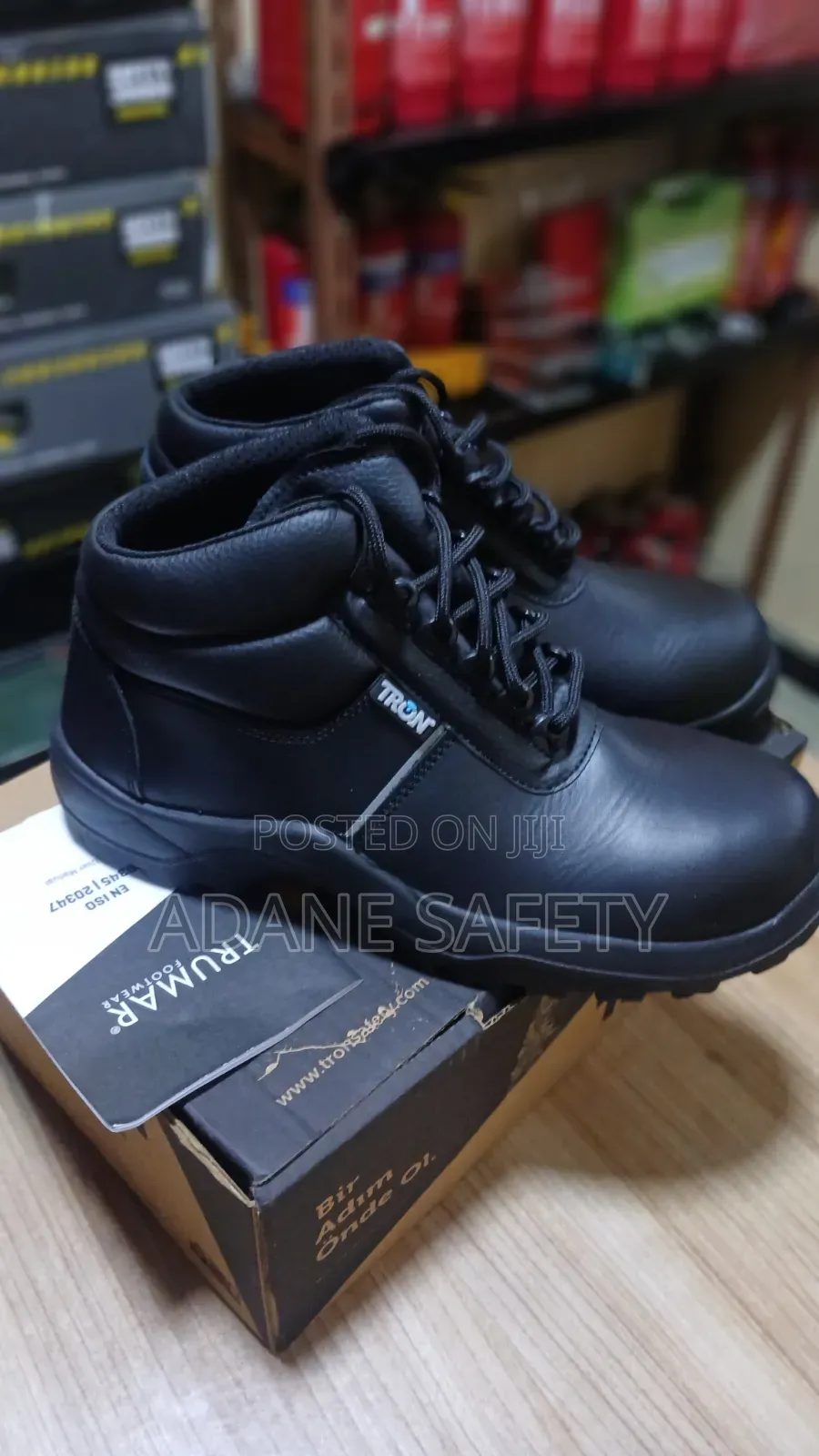 Safety Shoe Lightweight, Slip Resistance,