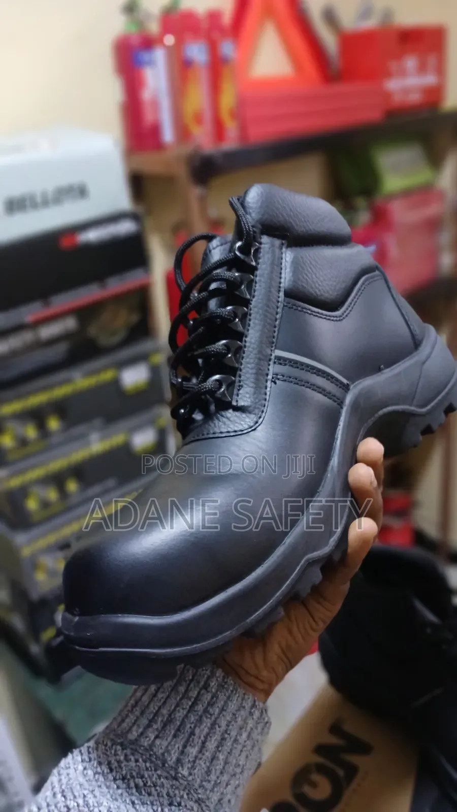 Safety Shoe Lightweight, Slip Resistance,