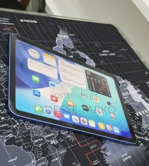 New Apple iPad (2025) 128 GB