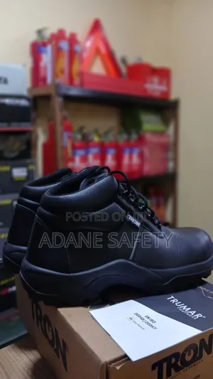 ቀላል እና ምቹ ሴፍቲ ጫማ ከአዳነሴፍቲ Safety Shoe 🥾🥾🥾