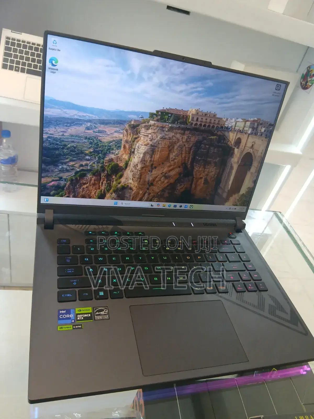 New Laptop Asus ROG Strix G15 16GB Intel Core i9 SSD 1T