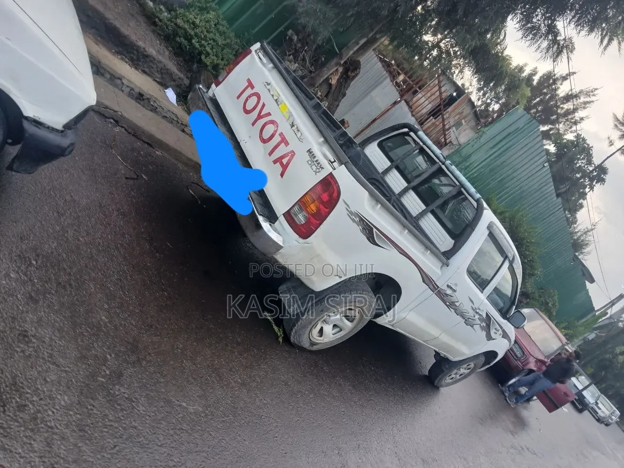 Toyota Hilux 2010 White
