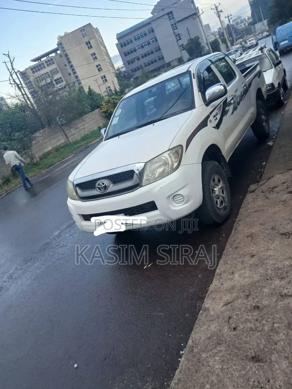 Toyota Hilux 2010 White