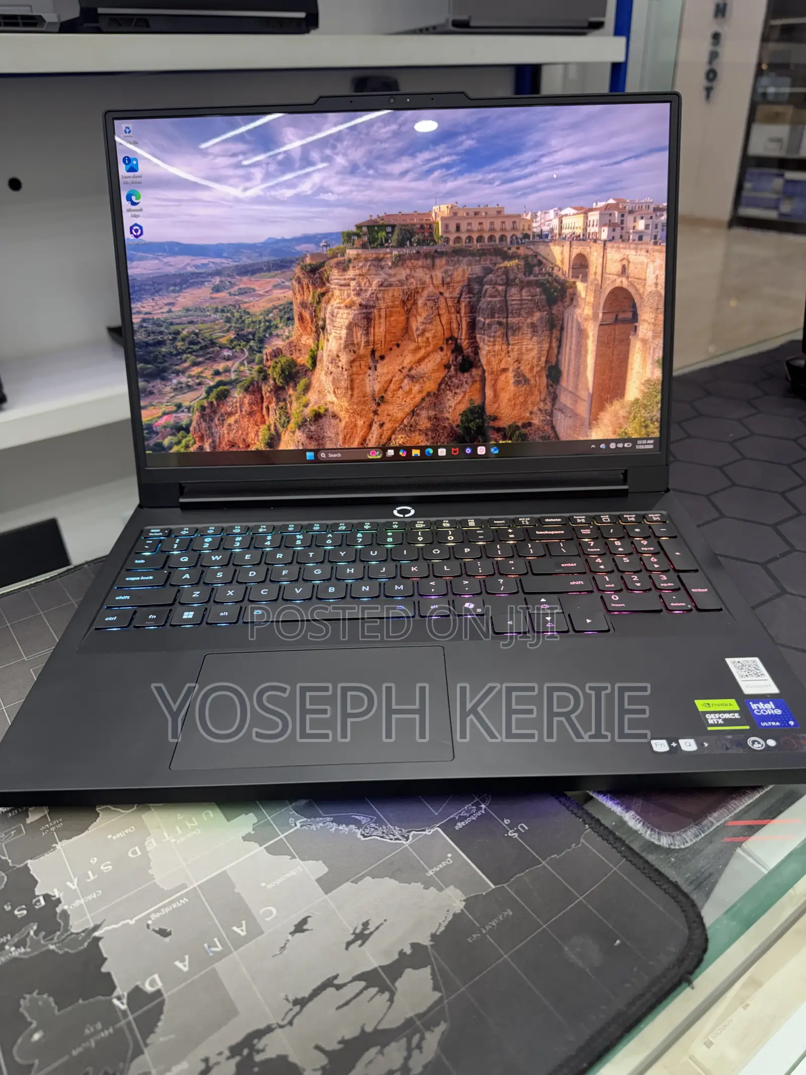 New Laptop Lenovo Legion Pro 7 32GB Intel Core Ultra 9 SSD 1T