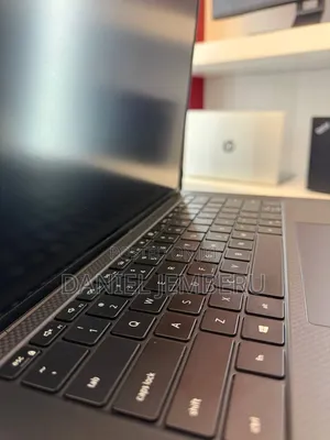 New Laptop Dell XPS 15 16GB Intel Core i7 SSD 512GB
