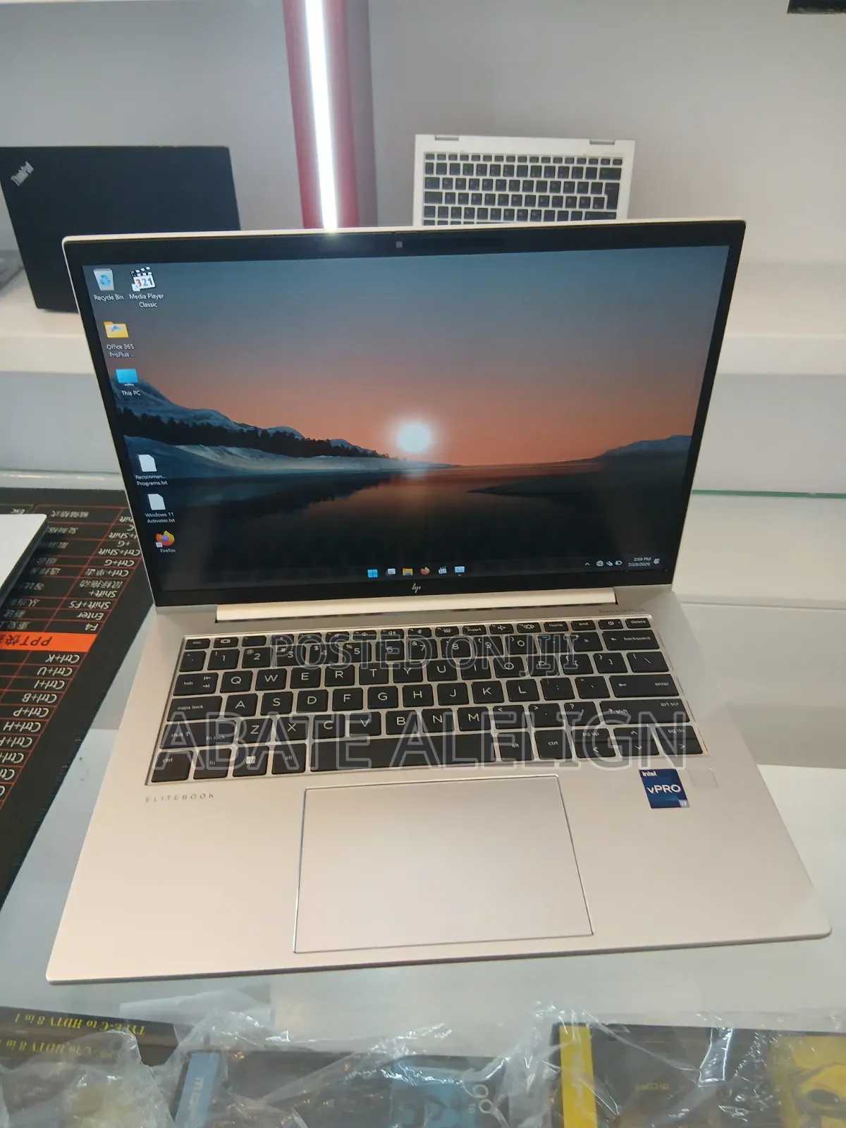 New Laptop HP EliteBook 840 G9 16GB Intel Core i7 SSD 512GB