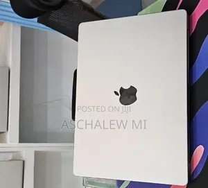 New Laptop Apple MacBook Pro 2023 M3 Pro 8GB Apple M3 SSD 512GB